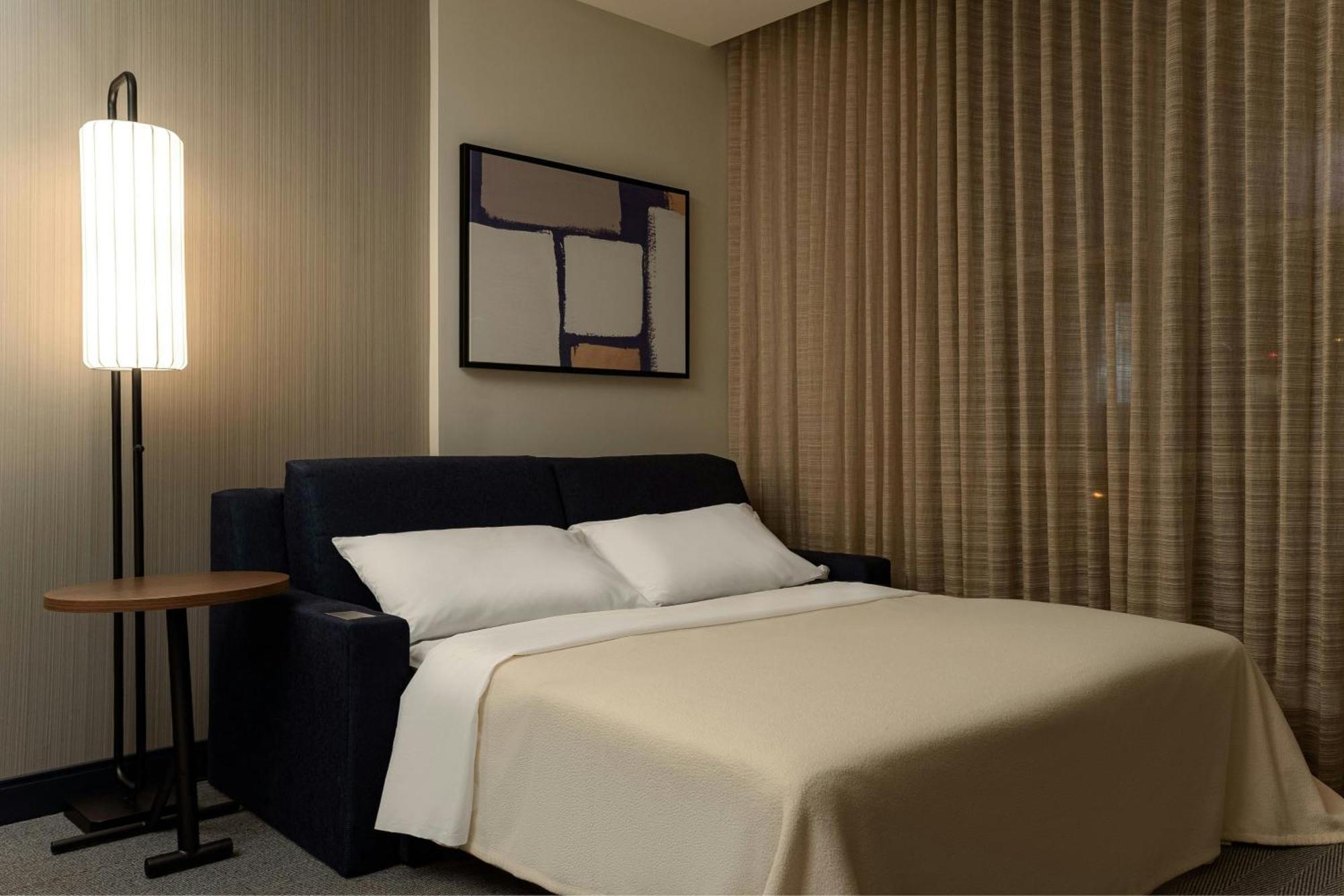 Отель Courtyard By Marriott Gatlinburg Downtown Экстерьер фото